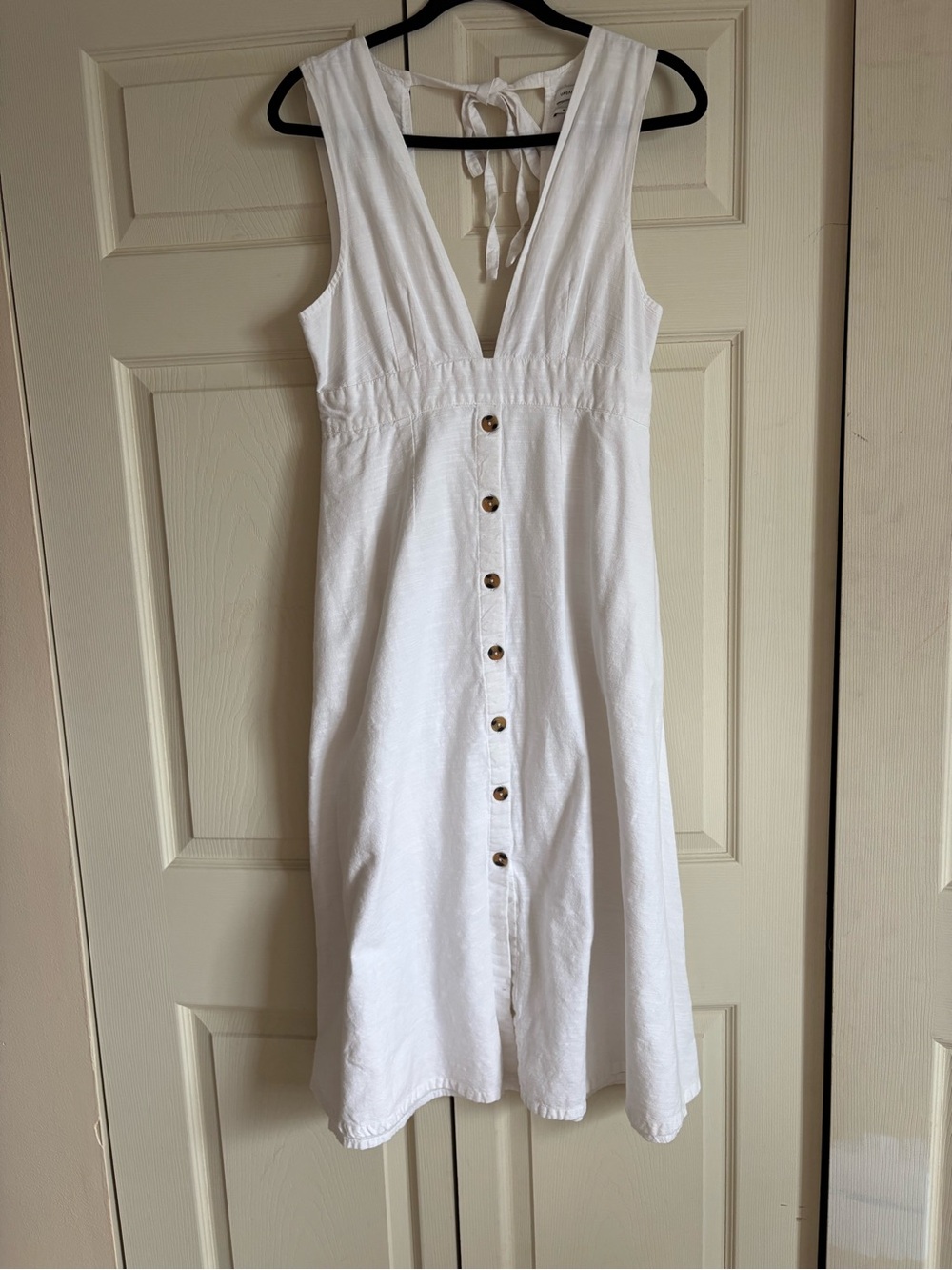 White Button-Front V-Neck Midi Dress